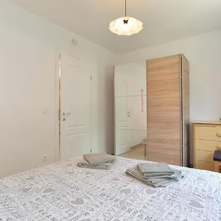 Dom wakacyjny Mit Privatpool Fuer 12 Personen Ca 200 Qm In Valbandon, Istrien Istrische Riviera Valbandon