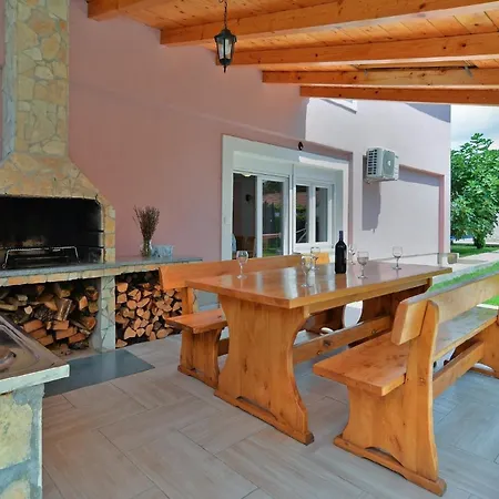 Mit Privatpool Fuer 12 Personen Ca 200 Qm In Valbandon, Istrien Istrische Riviera Dom wakacyjny Valbandon